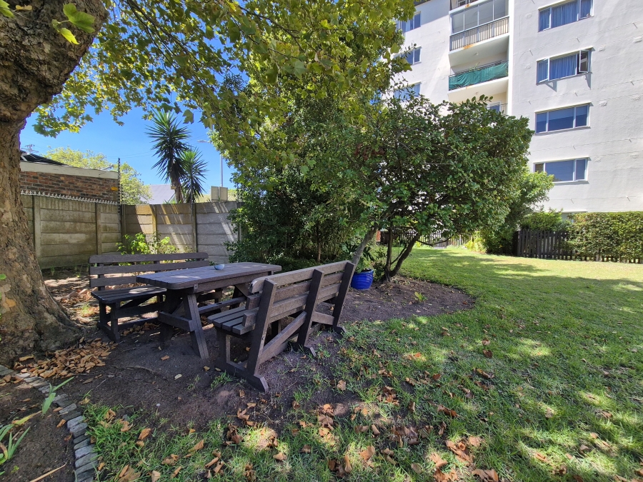 2 Bedroom Property for Sale in Wynberg Upper Western Cape